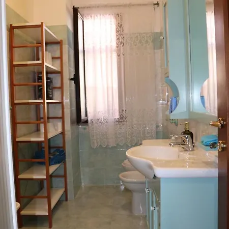 Apartment Casa Andreea Vicino Al Centro Di Iun R5904